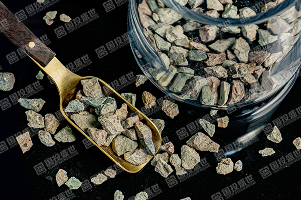 為什么說沸石是一種優秀的天然納米材料？
