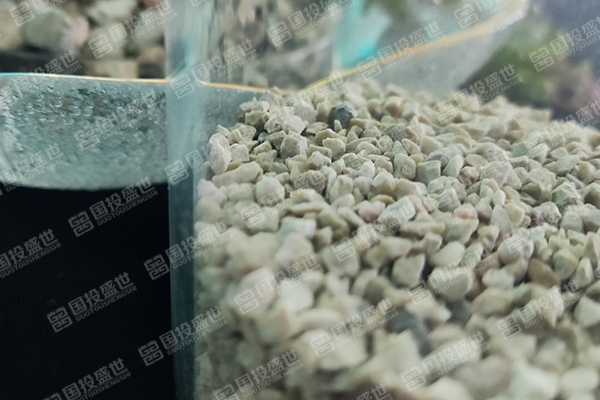 為何沸石可用于豬預混料中？
